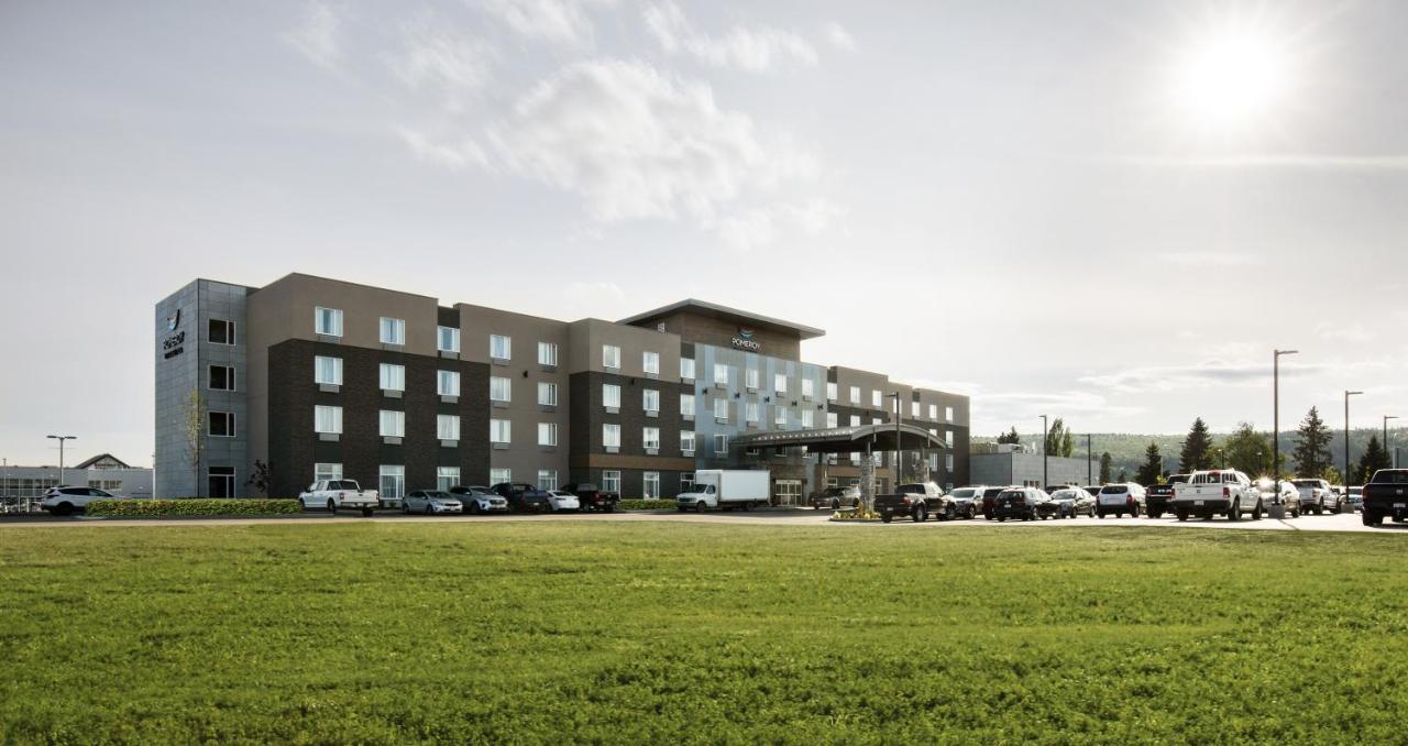 Pomeroy Inn & Suites Prince George Exterior photo